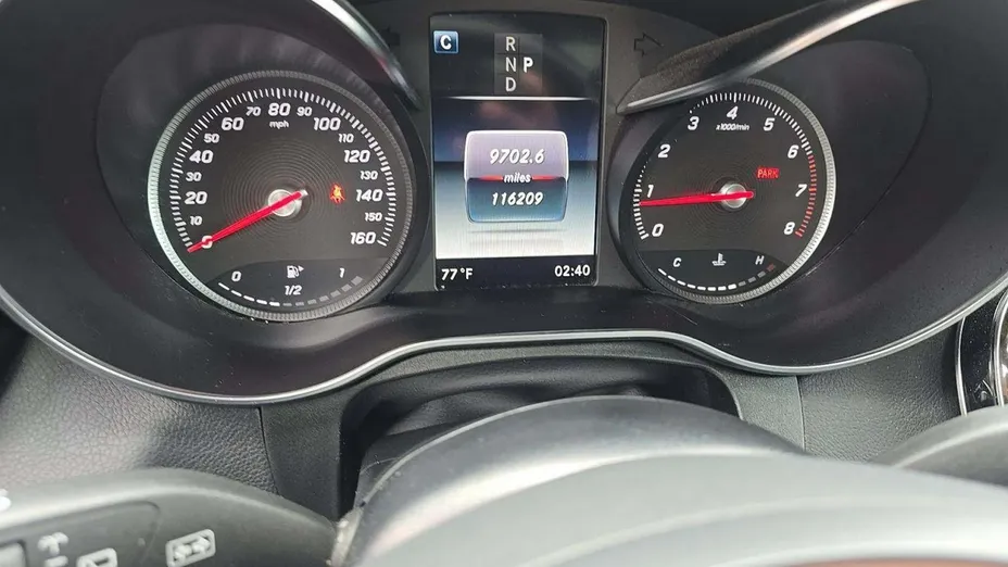 MERCEDES-BENZ GLC -