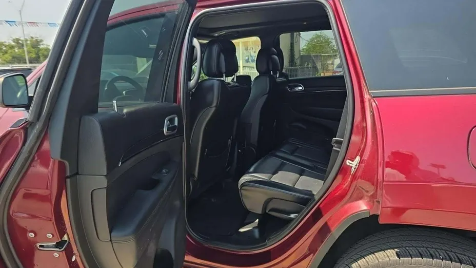 JEEP Grand Cherokee -