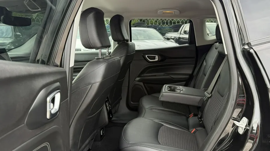 JEEP Compass -