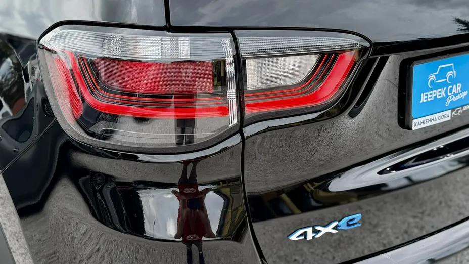 JEEP Compass -