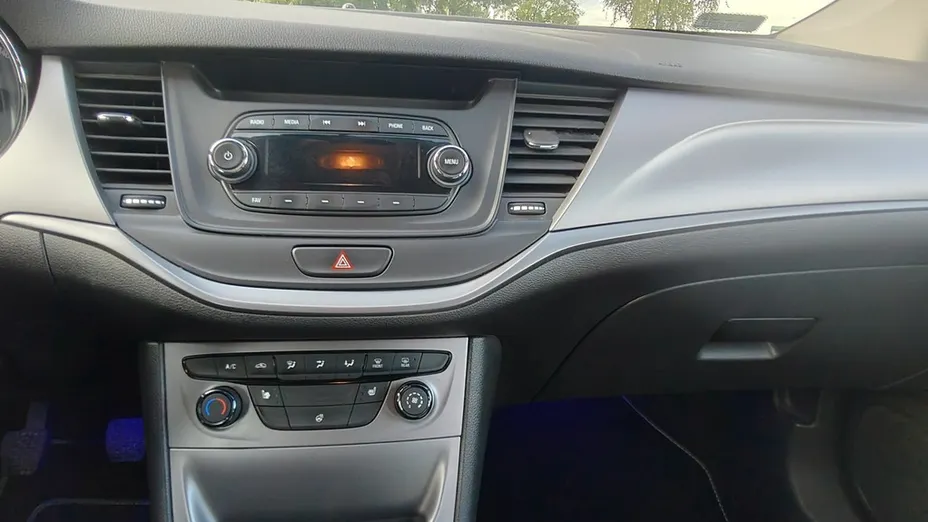 OPEL Astra -