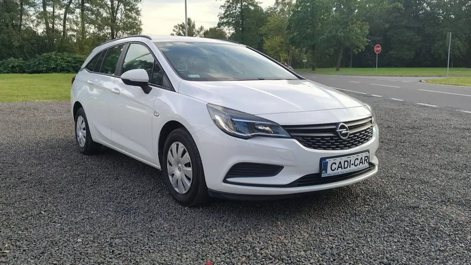 OPEL Astra -
