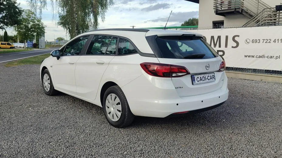OPEL Astra -