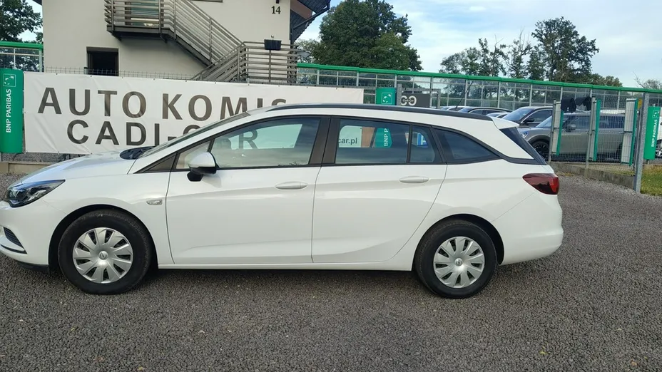 OPEL Astra -