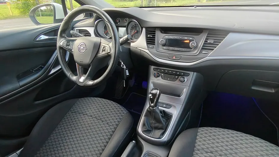 OPEL Astra -