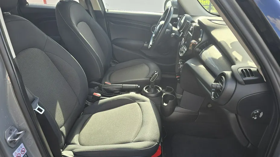 MINI Cooper -