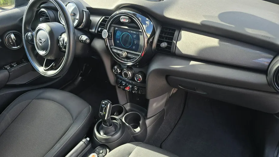 MINI Cooper -