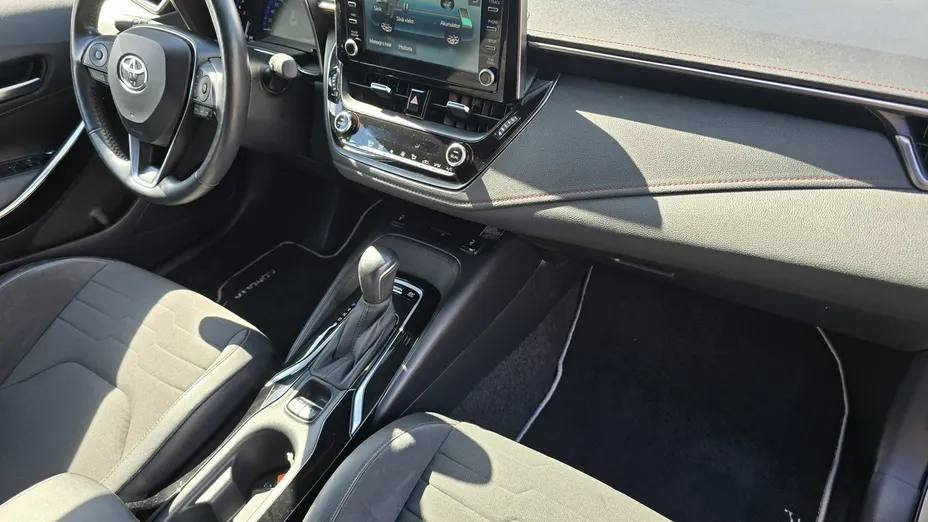 TOYOTA Corolla -
