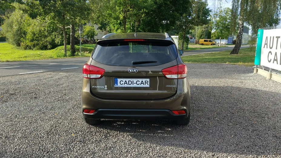 KIA Carens -