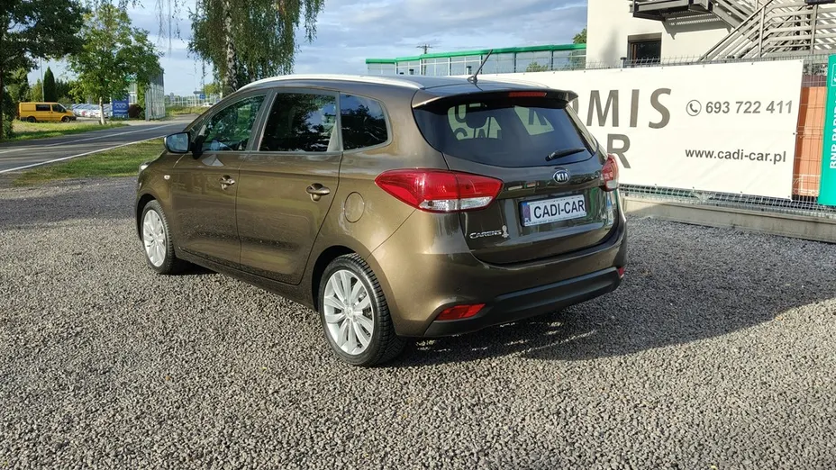 KIA Carens -
