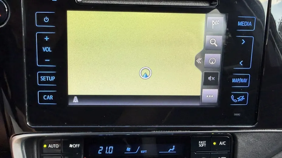 TOYOTA Auris -