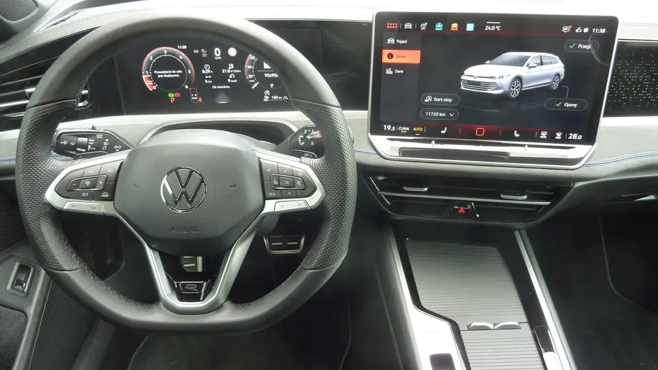 VOLKSWAGEN Passat -