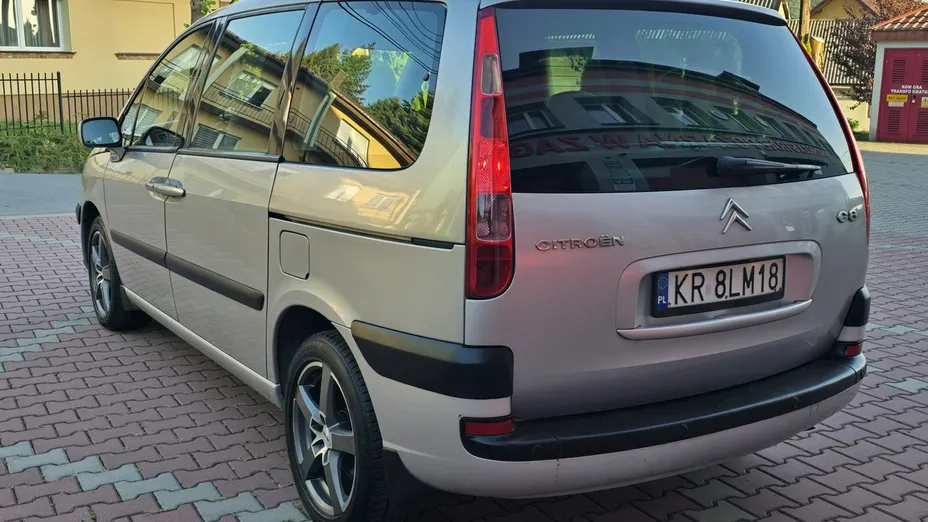 CITROEN C8 -