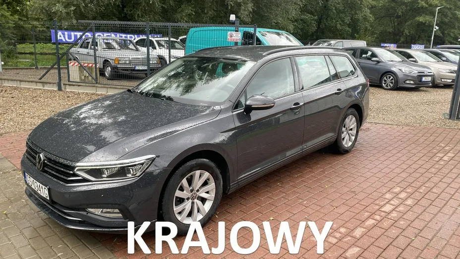 VOLKSWAGEN Passat -