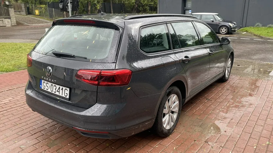 VOLKSWAGEN Passat -