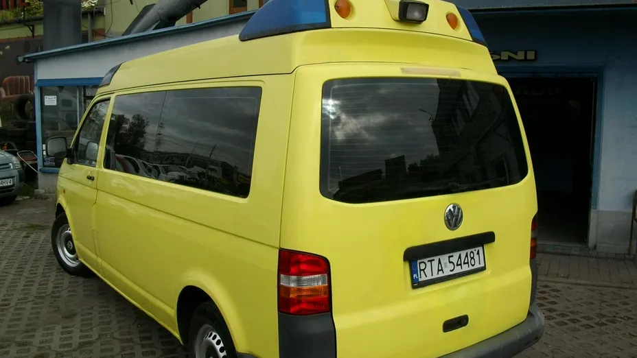 VOLKSWAGEN Transporter -