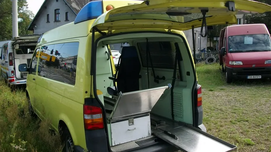VOLKSWAGEN Transporter -