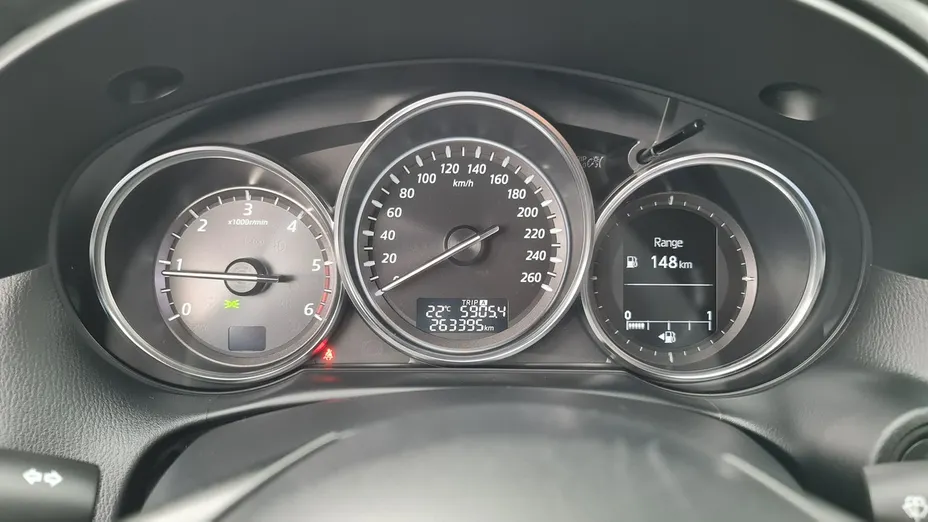 MAZDA CX-5 -