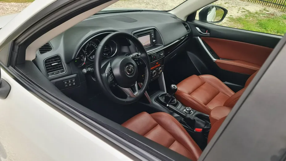 MAZDA CX-5 -
