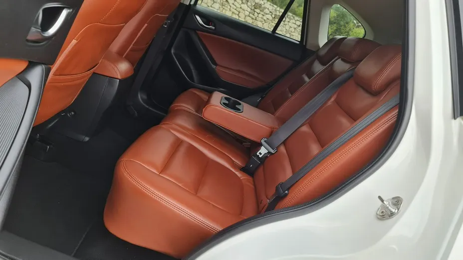 MAZDA CX-5 -
