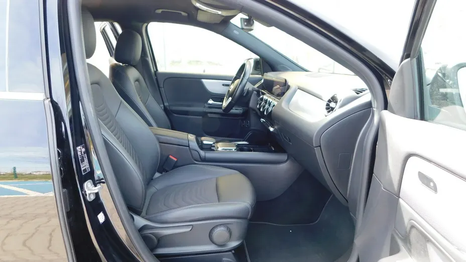 MERCEDES-BENZ GLA -