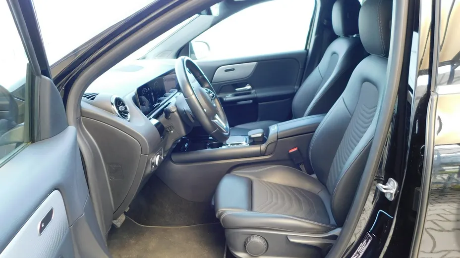 MERCEDES-BENZ GLA -