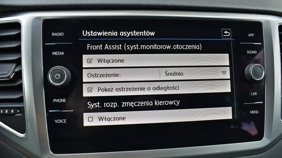 VOLKSWAGEN Golf Sportsvan -