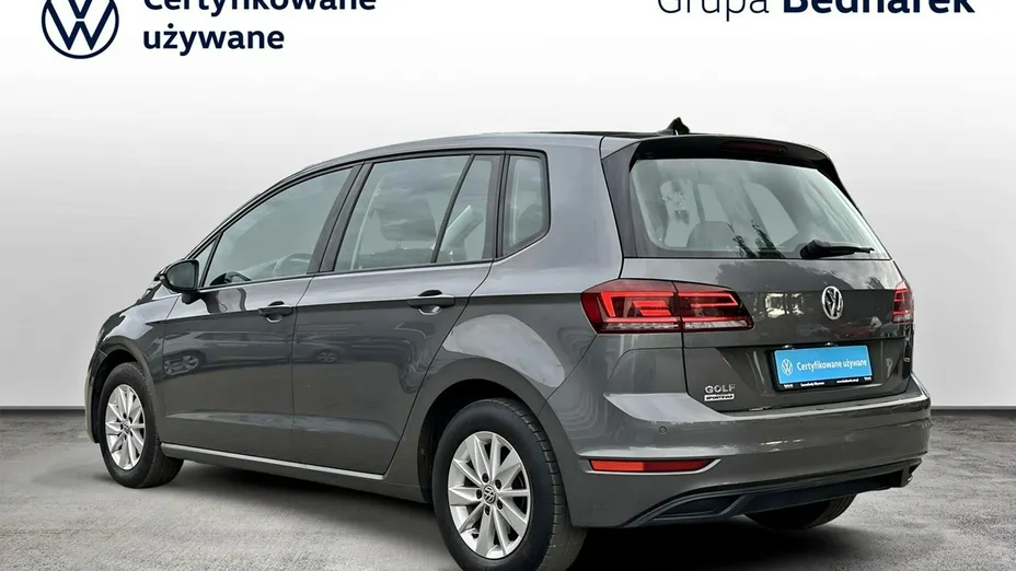 VOLKSWAGEN Golf Sportsvan -