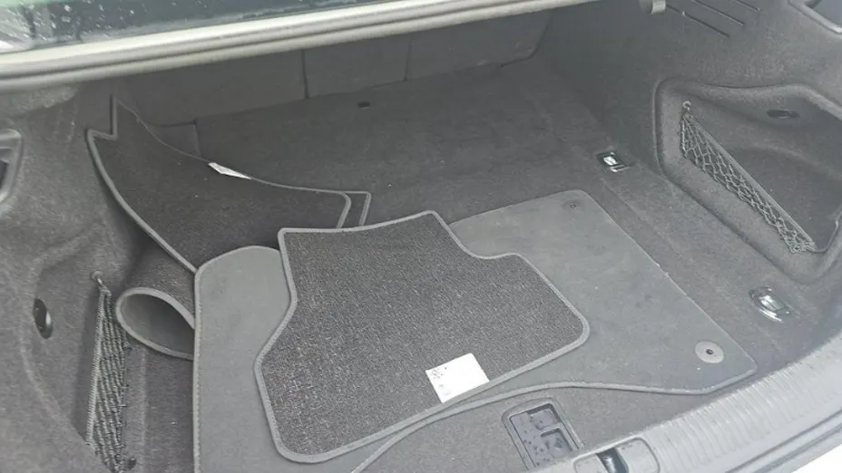 AUDI A4 -