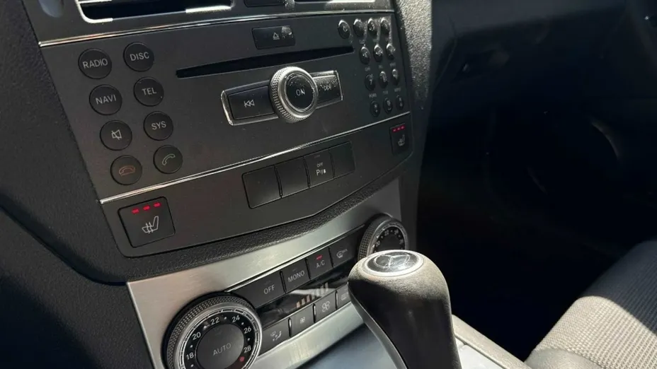 MERCEDES-BENZ C Klasa -