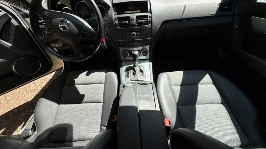 MERCEDES-BENZ C Klasa -