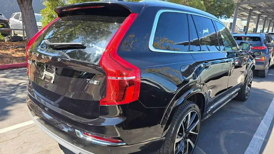 VOLVO XC90 -