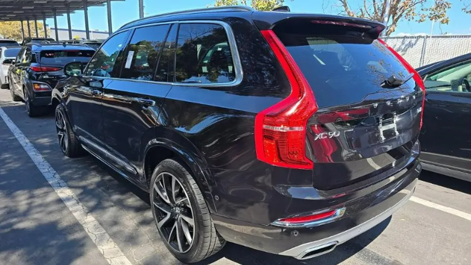 VOLVO XC90 -