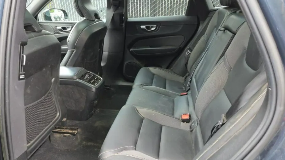 VOLVO XC60 -