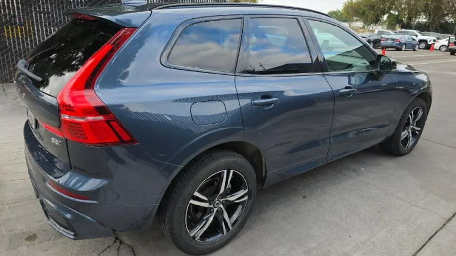 VOLVO XC60 -