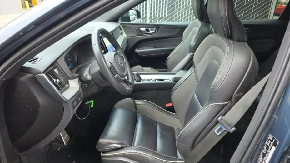 VOLVO XC60 -