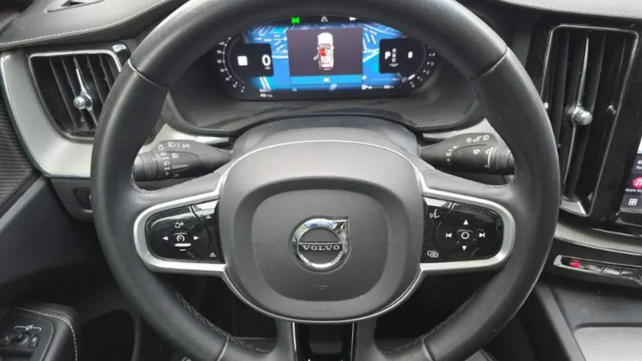 VOLVO XC60 -