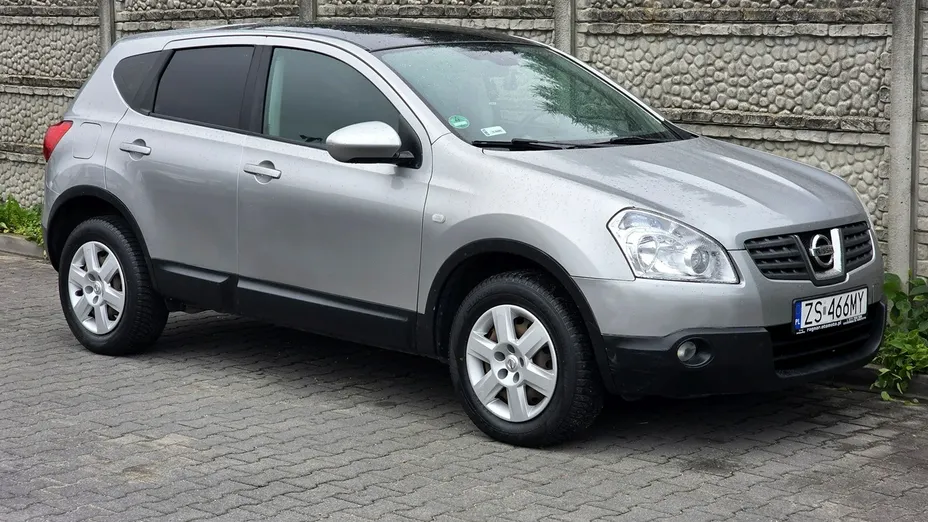 NISSAN Qashqai -