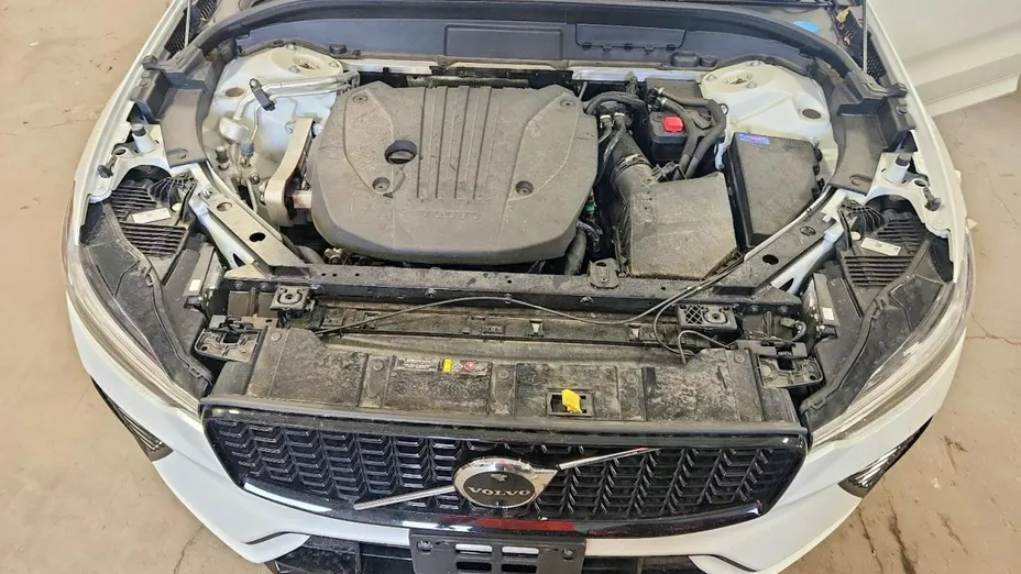 VOLVO XC60 -