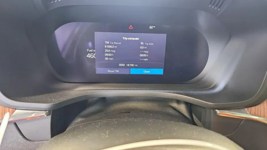 VOLVO XC60 -