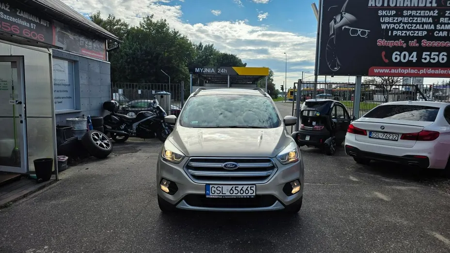 FORD Escape -