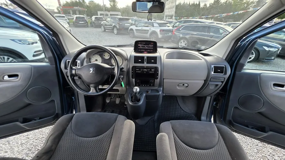 PEUGEOT Expert -