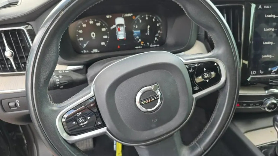 VOLVO XC60 -