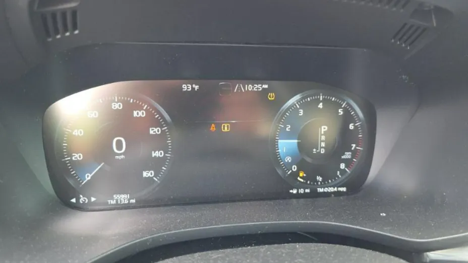 VOLVO XC60 -