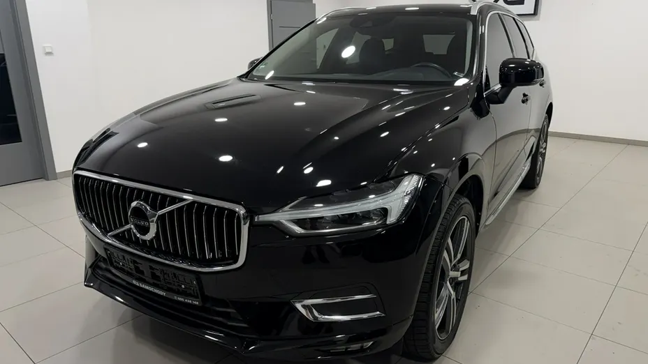 VOLVO XC60 -