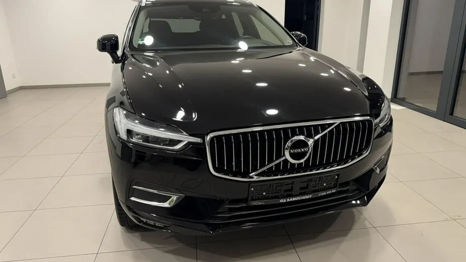 VOLVO XC60 -