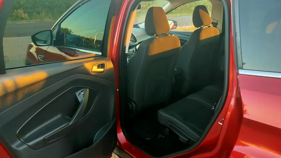 FORD Kuga -