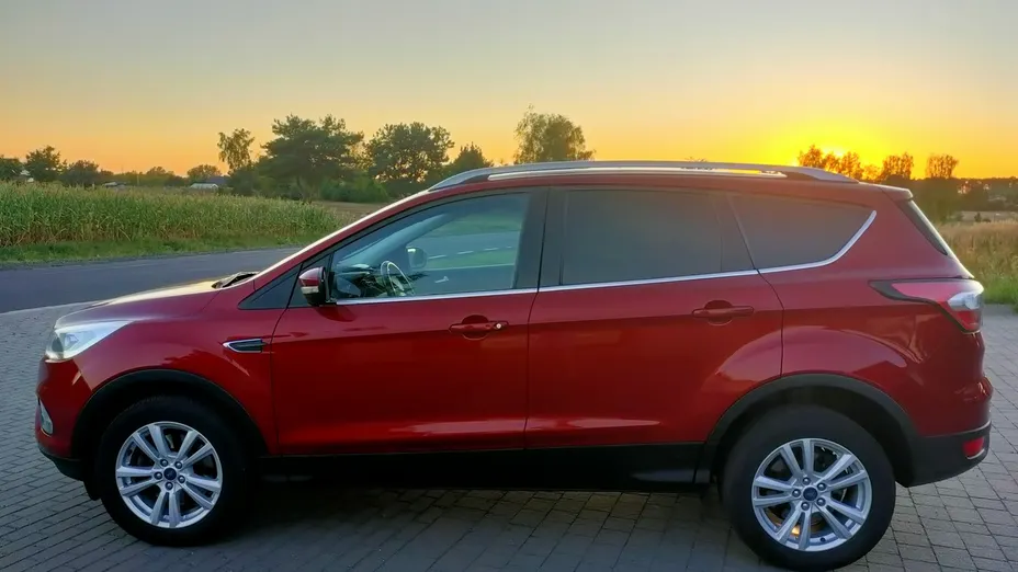 FORD Kuga -