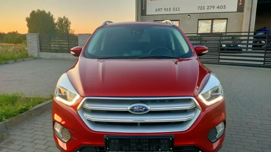 FORD Kuga -