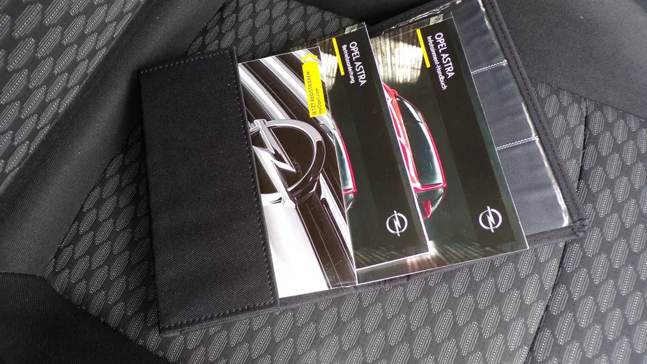 OPEL Astra -